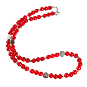 Punaste klaas helmestega kaheksakand motiividega kaelaehe